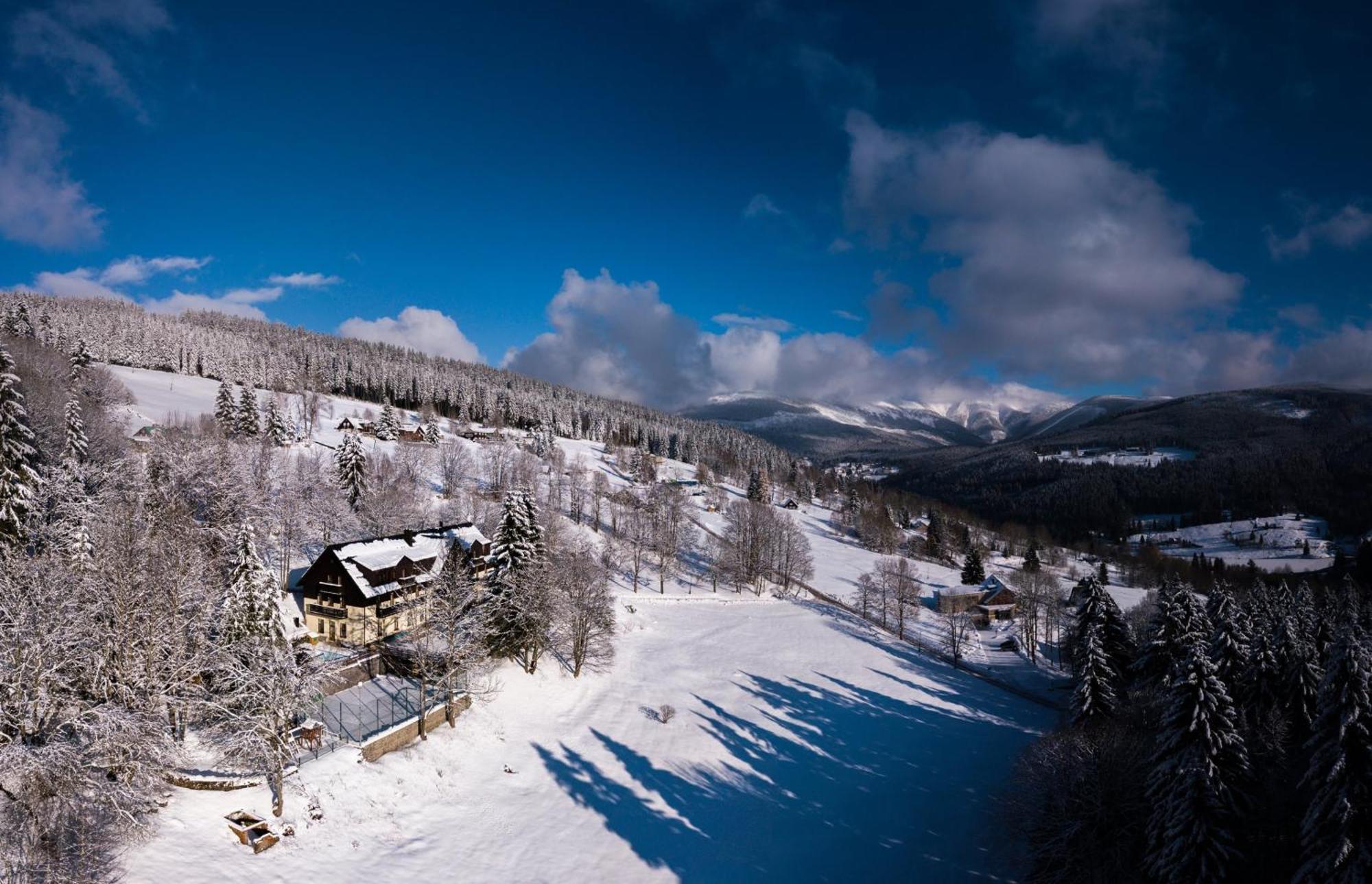 Svycarska Bouda Hotel Spindleruv Mlyn Exterior photo