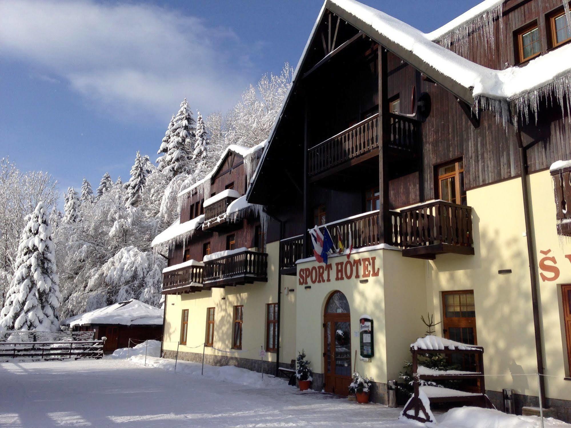 Svycarska Bouda Hotel Spindleruv Mlyn Exterior photo